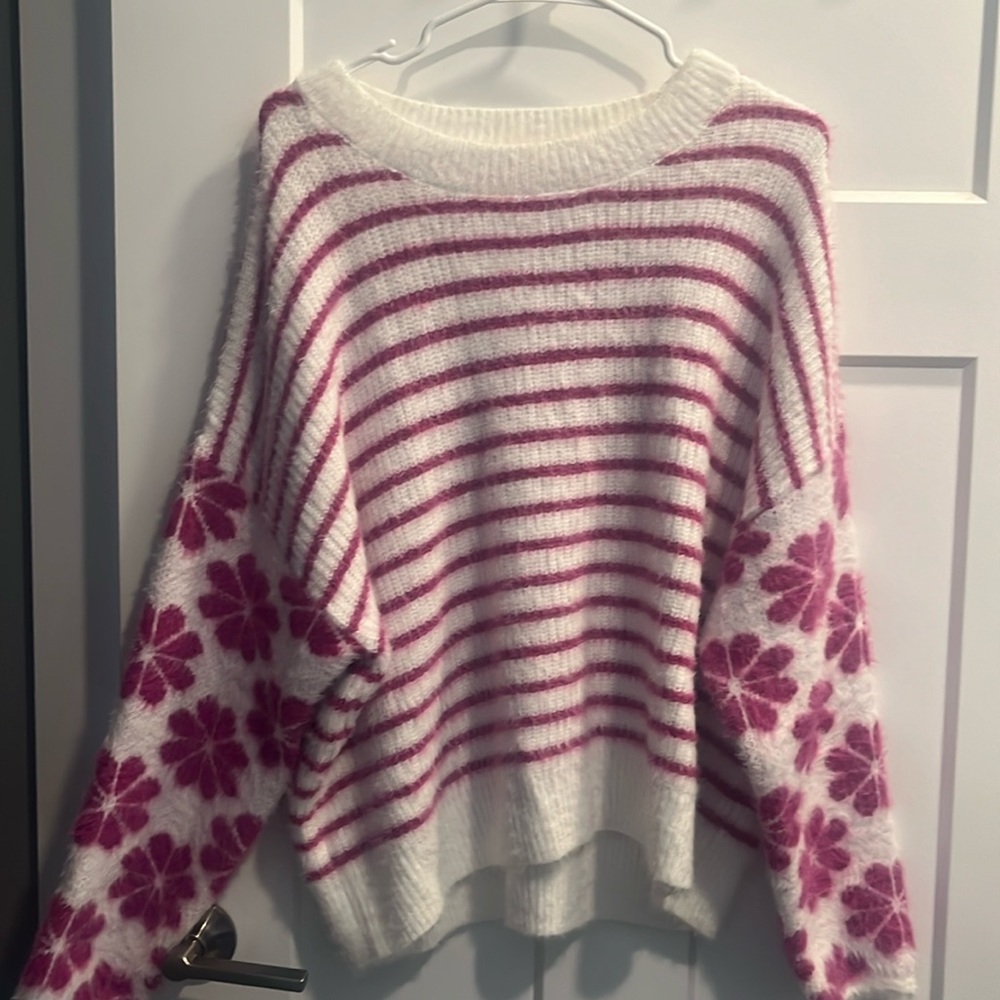 Pink Lily Sweater size XL